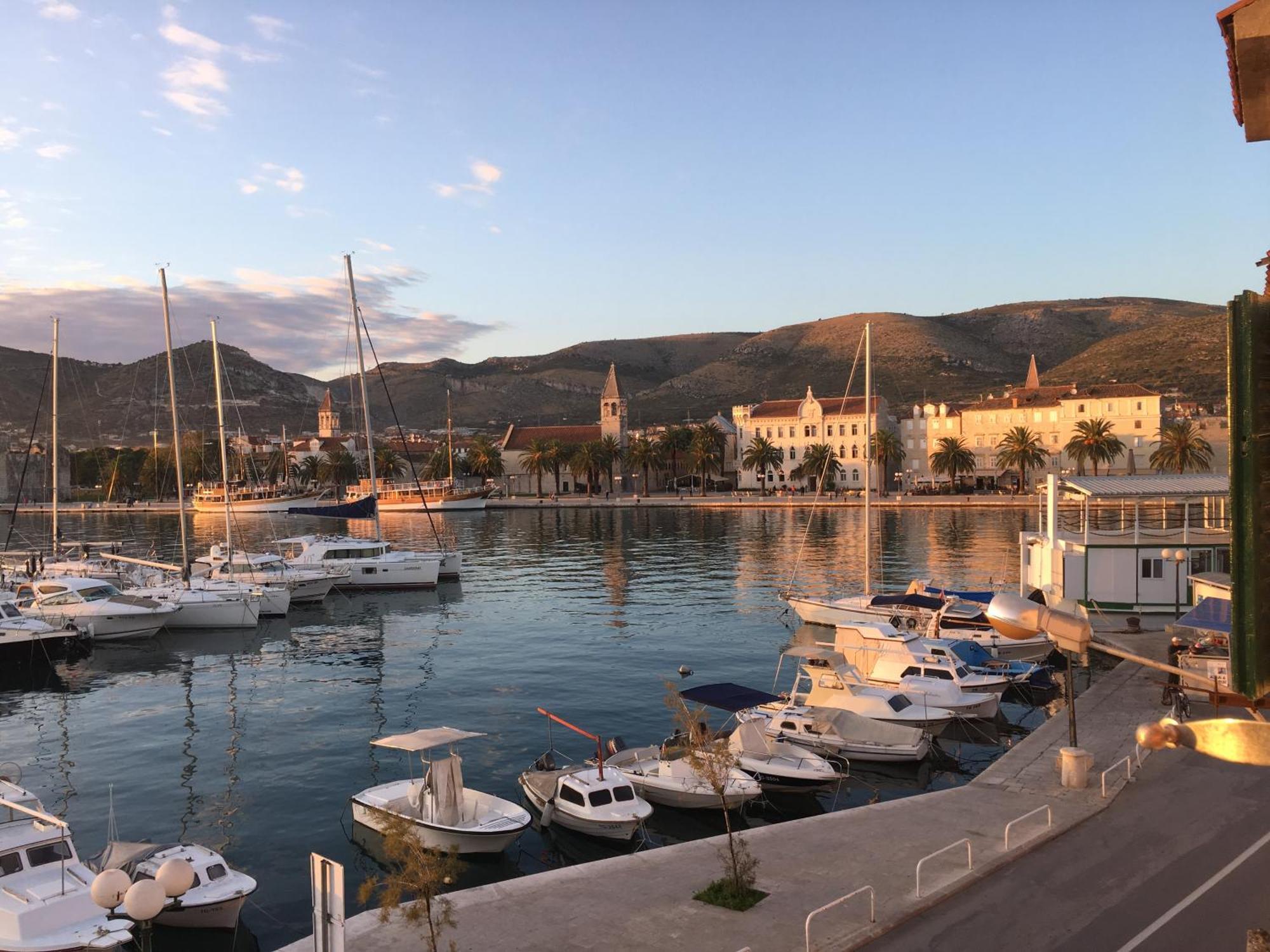 Apartments Feral Trogir Ngoại thất bức ảnh