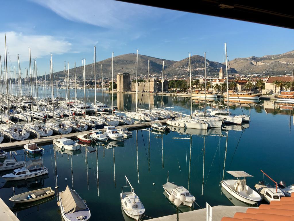 Apartments Feral Trogir Ngoại thất bức ảnh